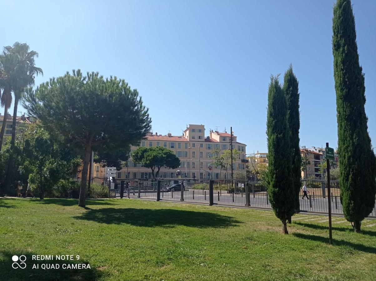 Studette En Plein Coeur Du Vieux Nice Exterior foto